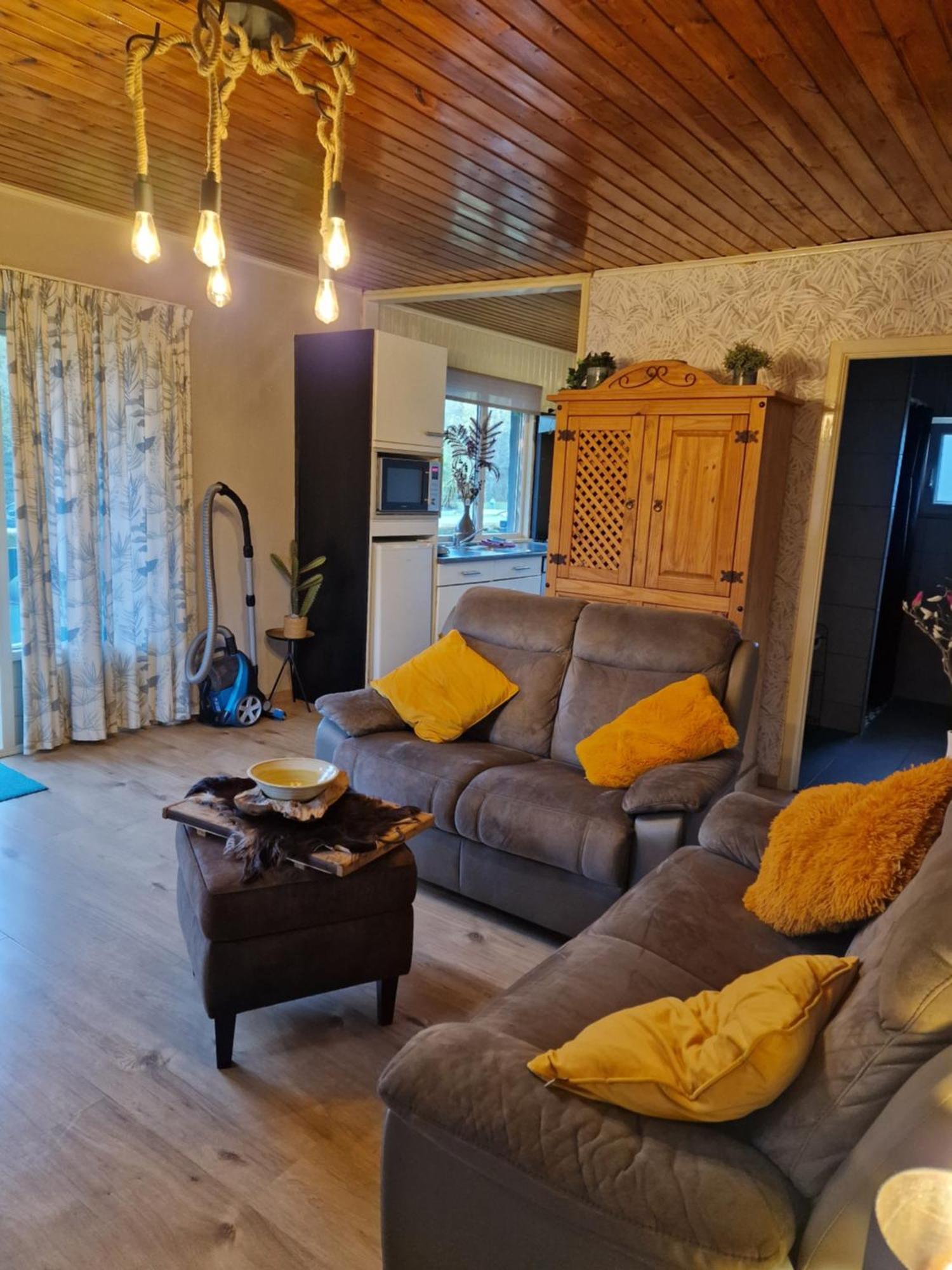 Bungalow Belle Vue - Camping International - Bomal - دربي المظهر الخارجي الصورة